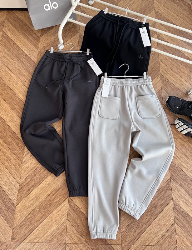 ALO PANTS (3)