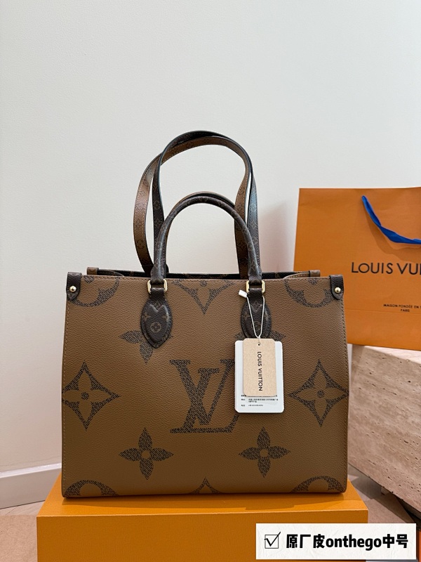 LOUIS VUITTON BAGS (27)