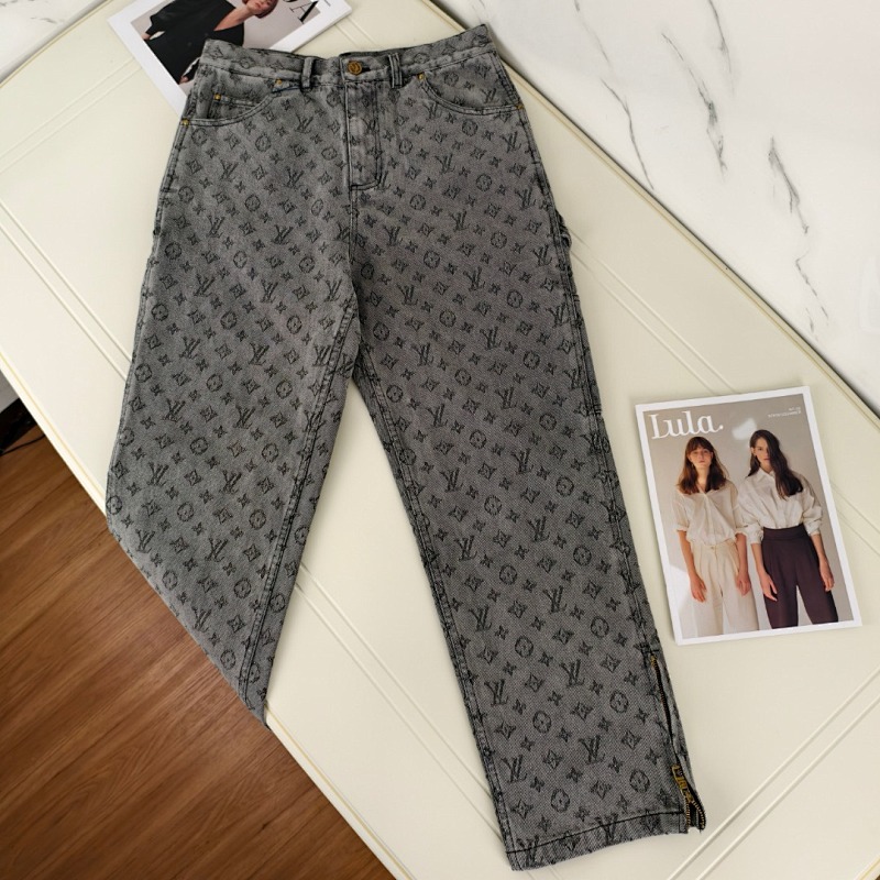 LOUIS VUITTON PANTS (3)
