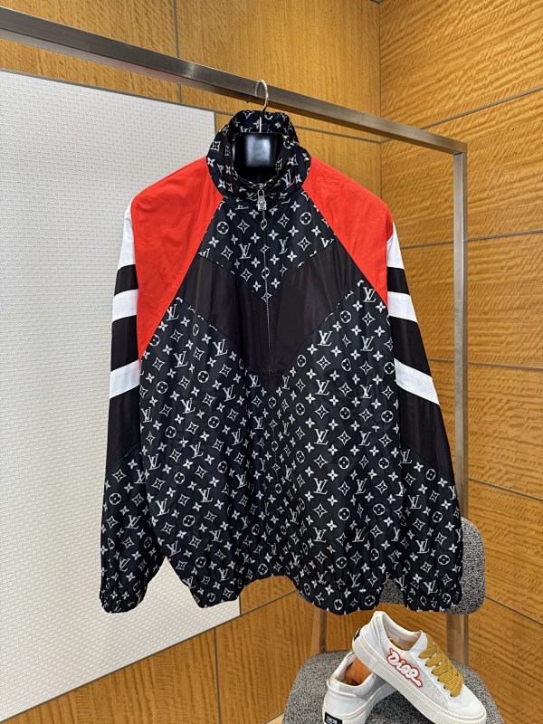 LOUIS VUITTON JACKETS (110)