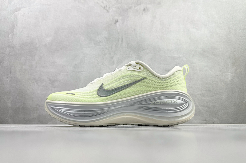 Nike ZoomX Invincible Run (2)