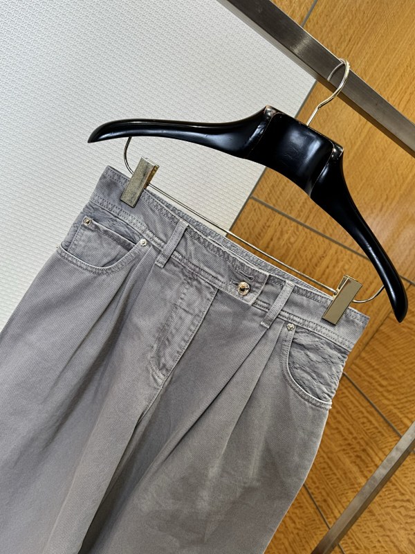 LOUIS VUITTON JEANS (6)