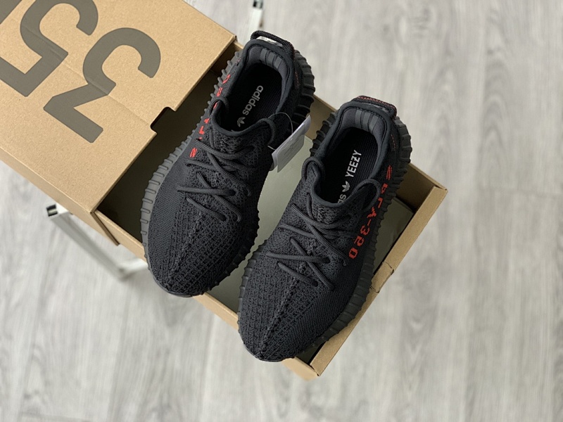 YEEZY BOOST 350 V2 (3)