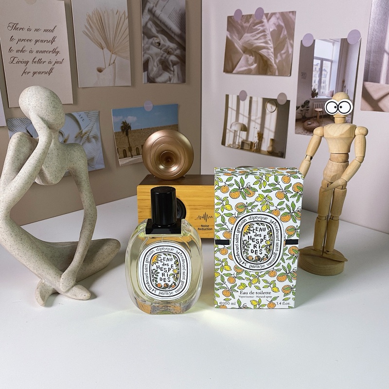 DIPTYQUE (2)