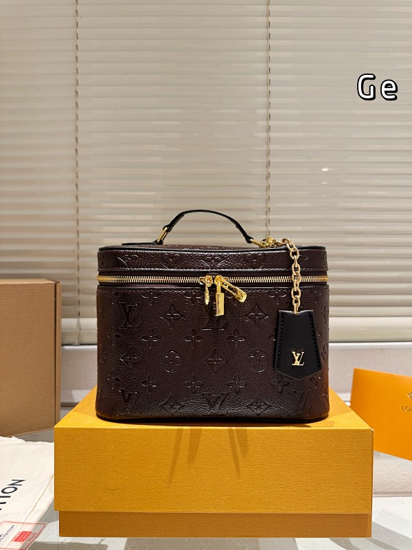 LOUIS VUITTON BAGS (204)