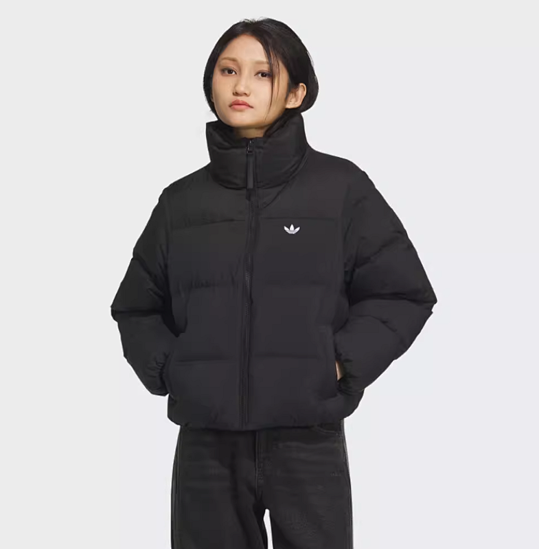 NIKE PUFFERS (3)
