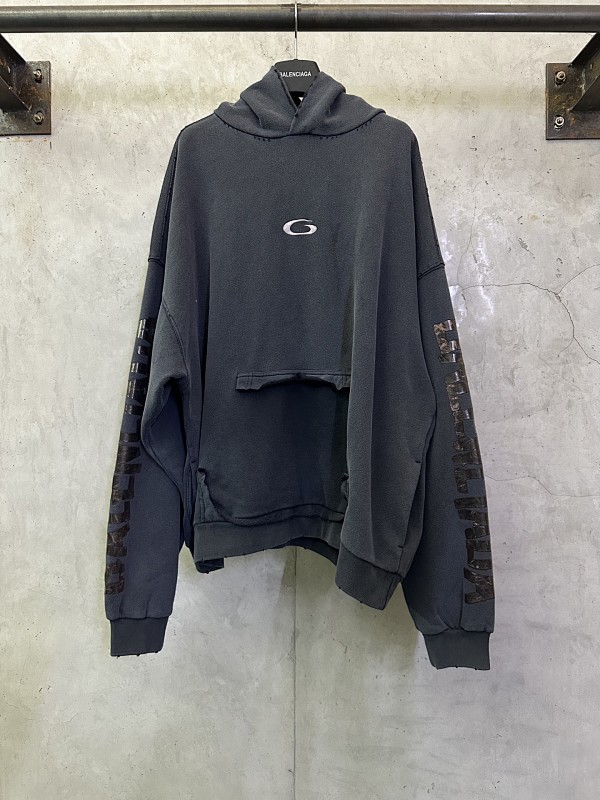 BALENCIAGA HOODIES (2)