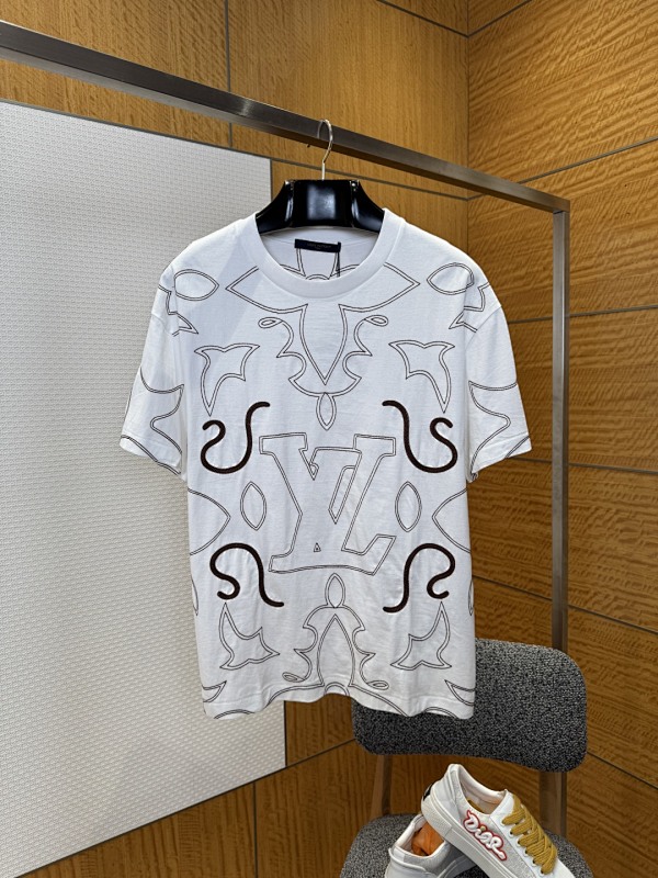 LOUIS VUITTON TSHIRTS