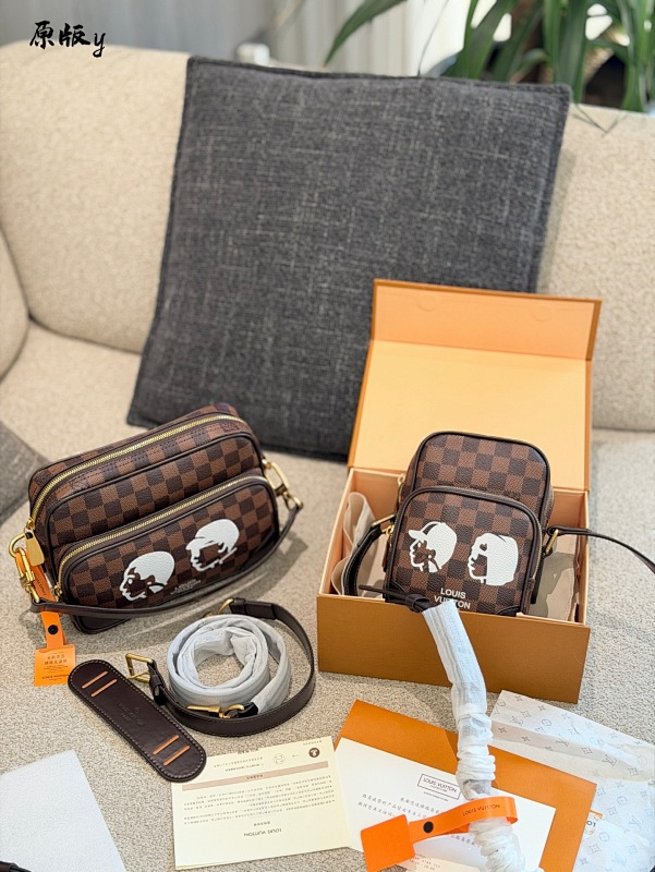 LOUIS VUITTON BAGS (58)