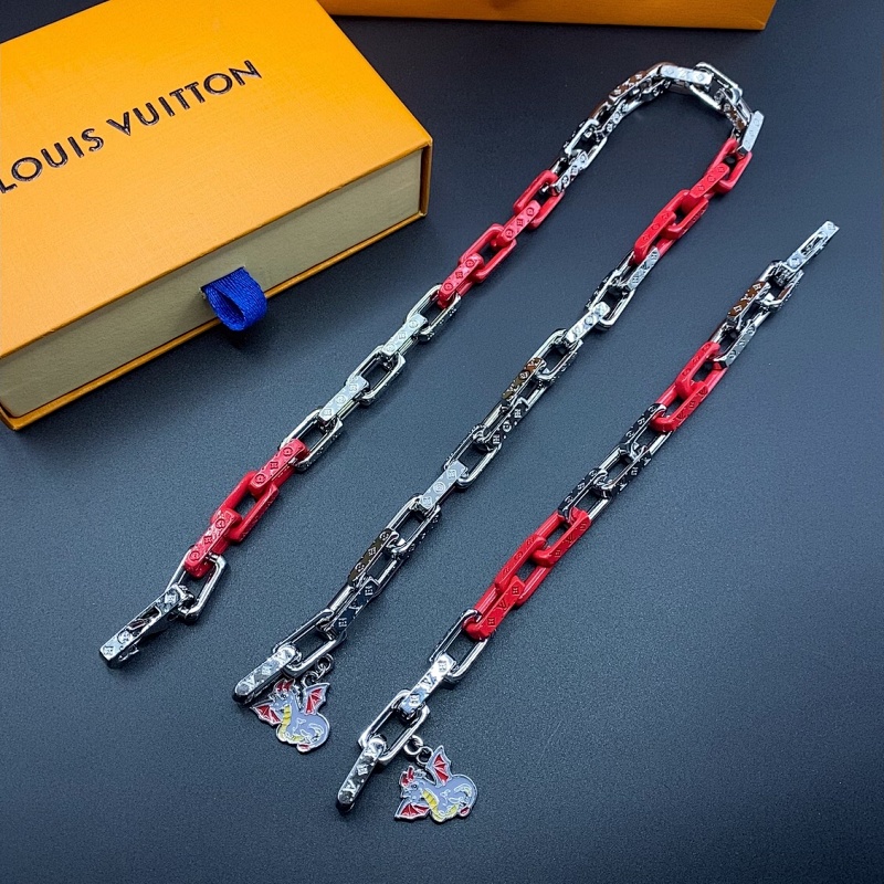 LOUIS VUITTON JEWELRY (2)