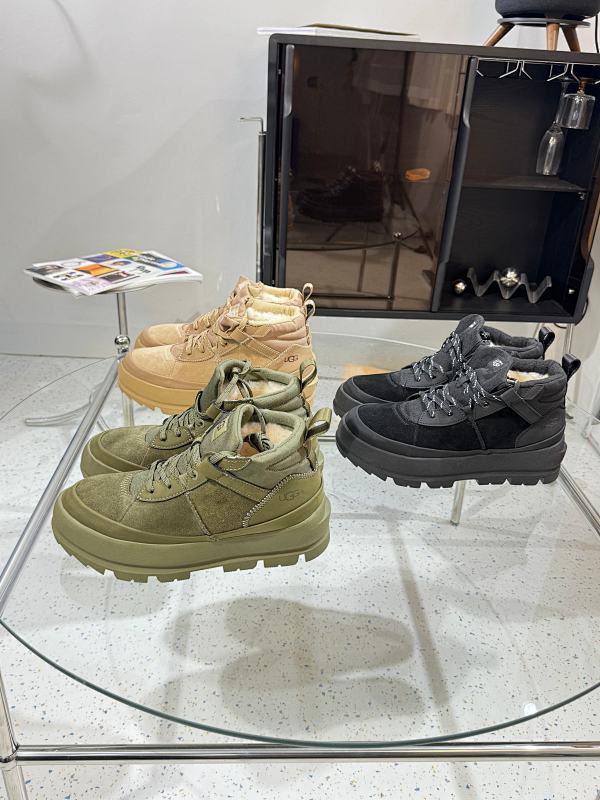 UGG SNEAKERS (2)