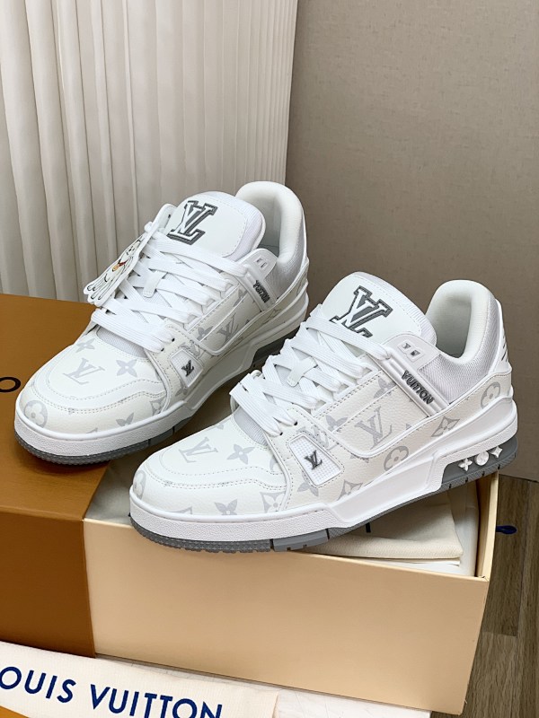 Louis Vuitton Trainer (2)