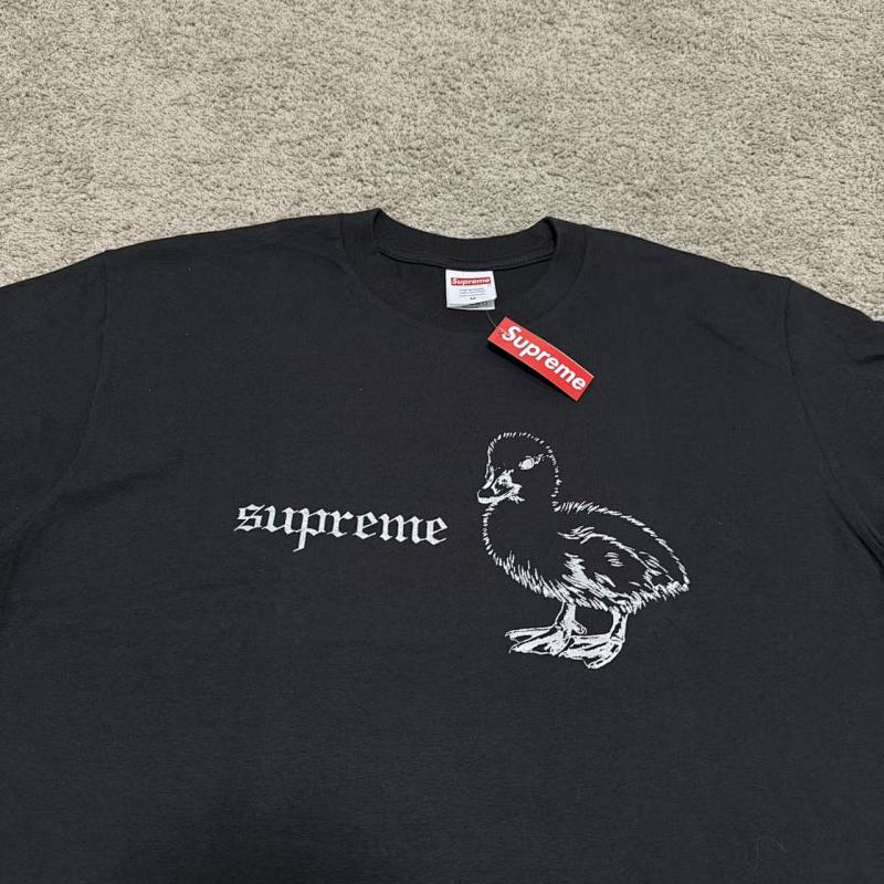 SUPREME TSHIRTS (5)