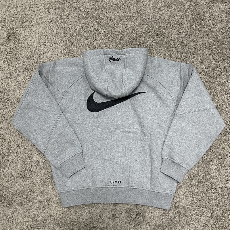 SUPREME SWEATERS