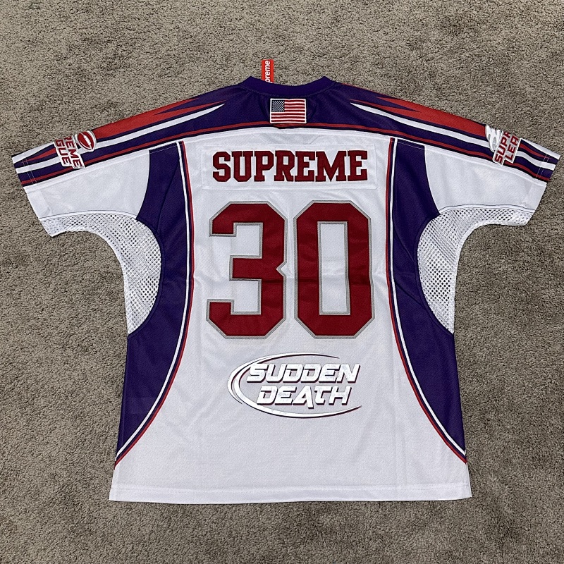 SUPREME (12)