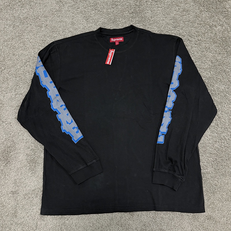 SUPREME LONGSLEEVES (2)