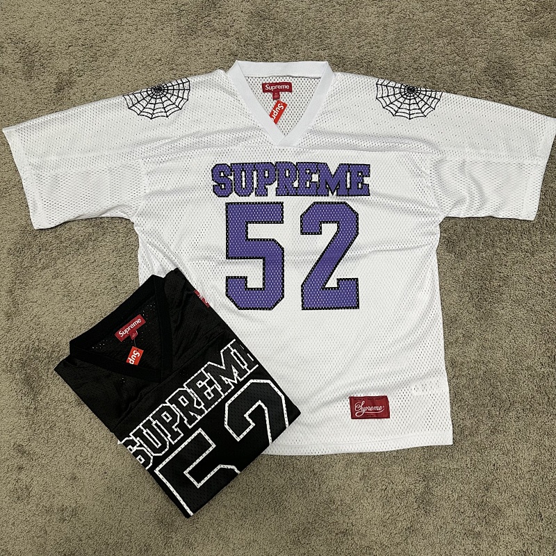 SUPREME (7)