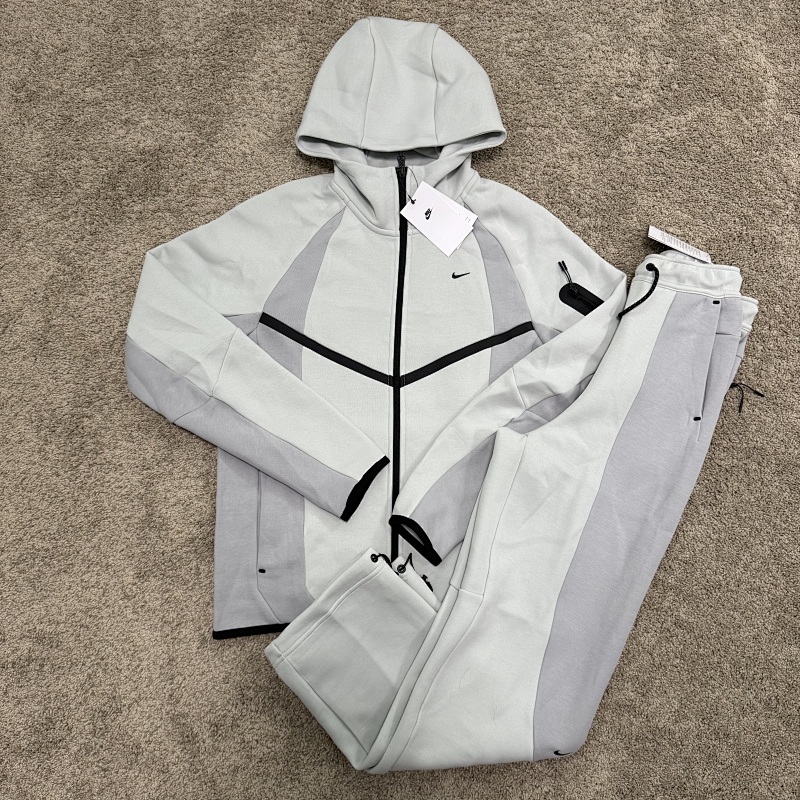 NIKE (4)