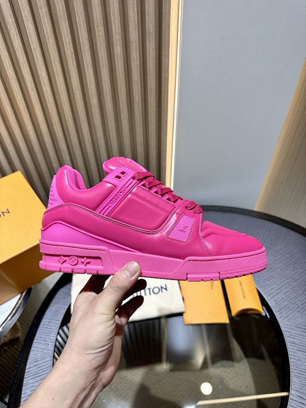 LOUIS VUITTON SKATE TRAINER (116)