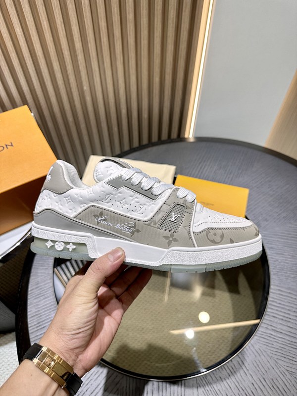 LOUIS VUITTON SKATE TRAINER (56)