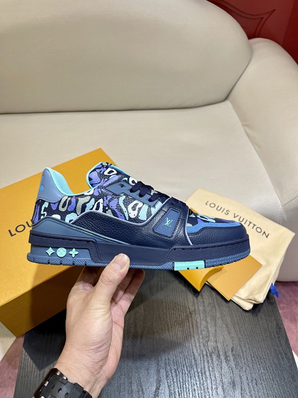 LOUIS VUITTON L@V Trainer Blue Leopard