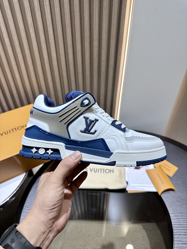 LOUIS VUITTON SKATE TRAINER (122)