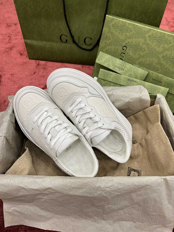 GUCCI SHOES (106)