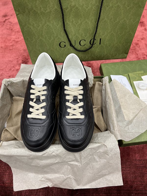 GUCCI SHOES (114)