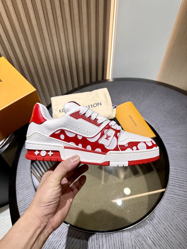 LOUIS VUITTON SKATE TRAINER (151)