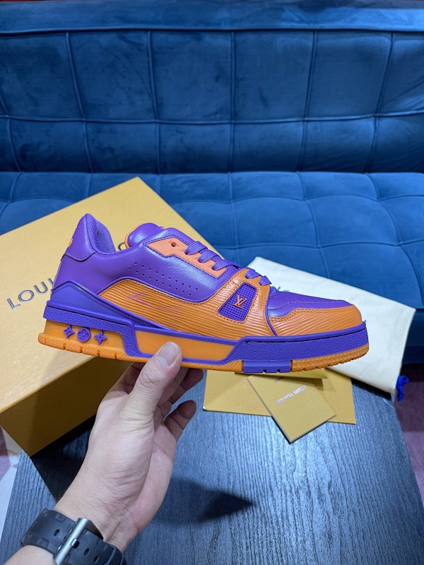 LOUIS VUITTON SKATE TRAINER (240)