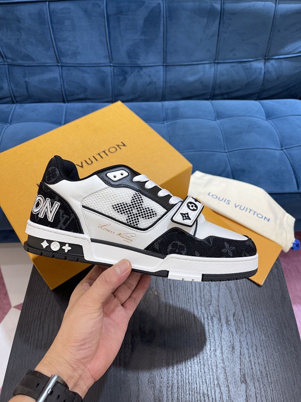 LOUIS VUITTON SKATE TRAINER (191)
