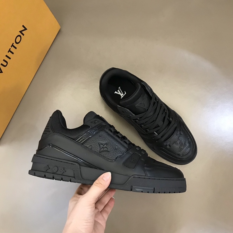 LOUIS VUITTON SKATE TRAINER (343)