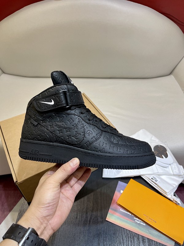 LOUIS VUITTON Loui Vuitton x Nike Air Force 1