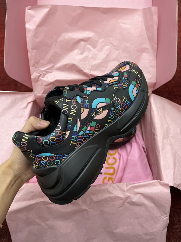 GUCCI SHOES (43)