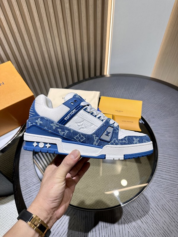 LOUIS VUITTON SKATE TRAINER (46)