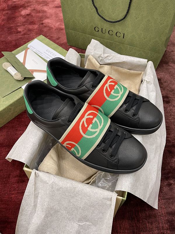 GUCCI SHOES (17)
