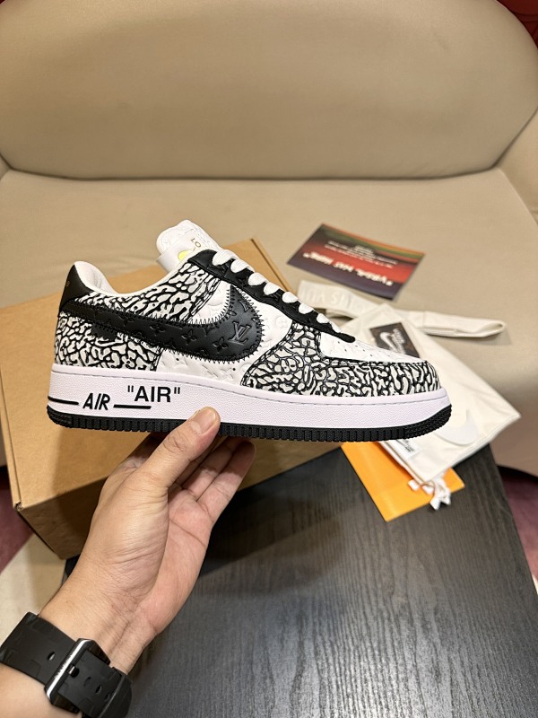 LOUIS VUITTON SKATE TRAINER (273)