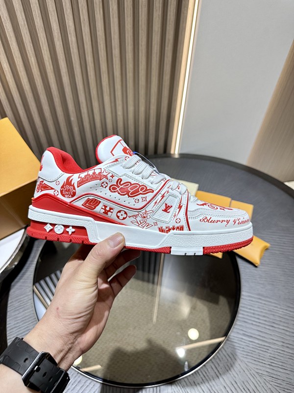 LOUIS VUITTON SKATE TRAINER (135)