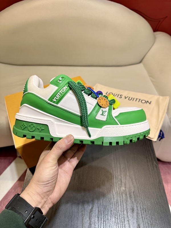 LOUIS VUITTON SKATE TRAINER (180)