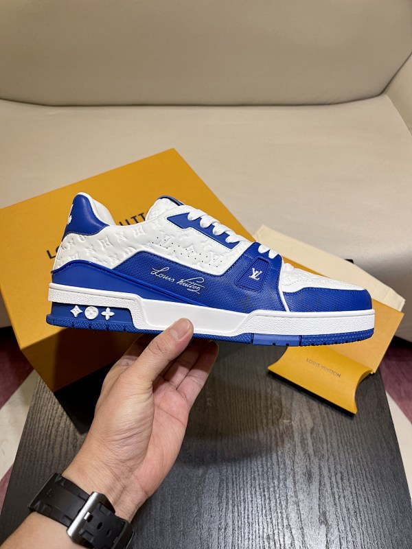 LOUIS VUITTON L@V Trainer Sneakers (120)