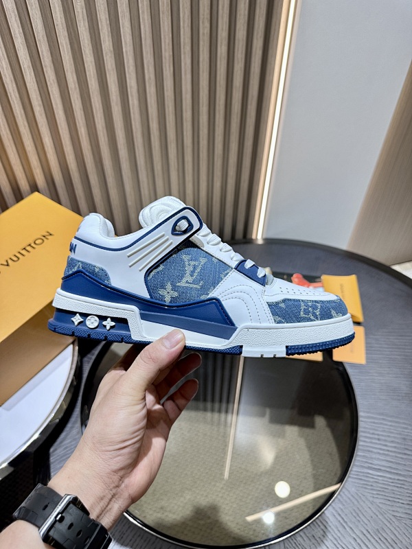 LOUIS VUITTON SKATE TRAINER (129)