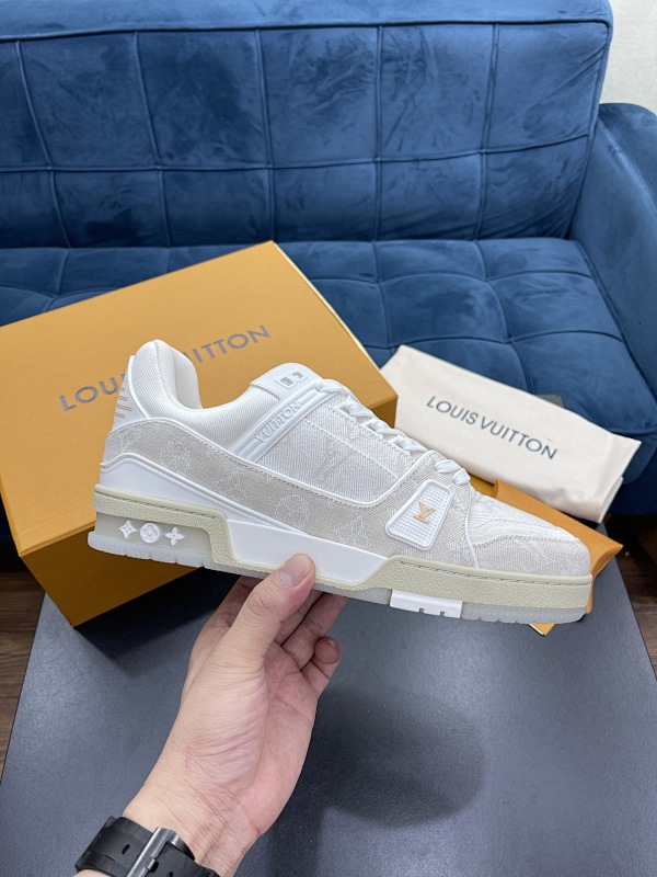 LOUIS VUITTON SKATE TRAINER (214)