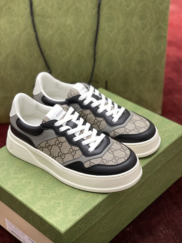 GUCCI SHOES (104)