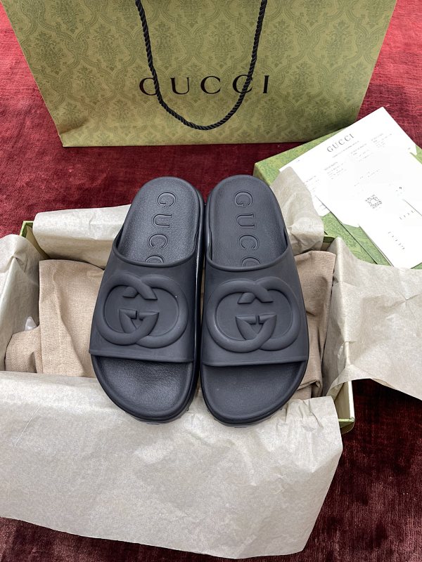 GUCCI SHOES (154)