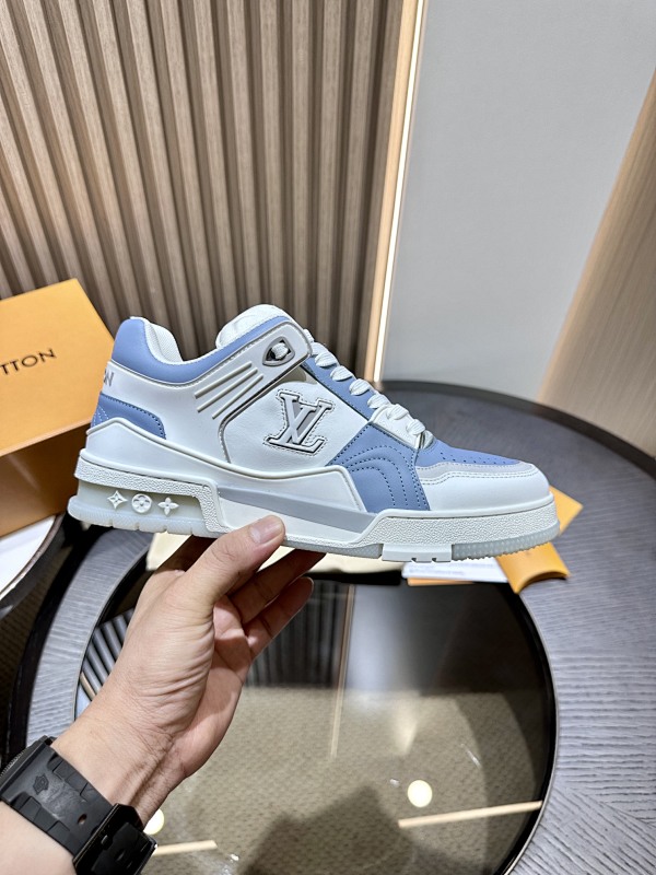 LOUIS VUITTON L@V Trainer Sneakers (71)