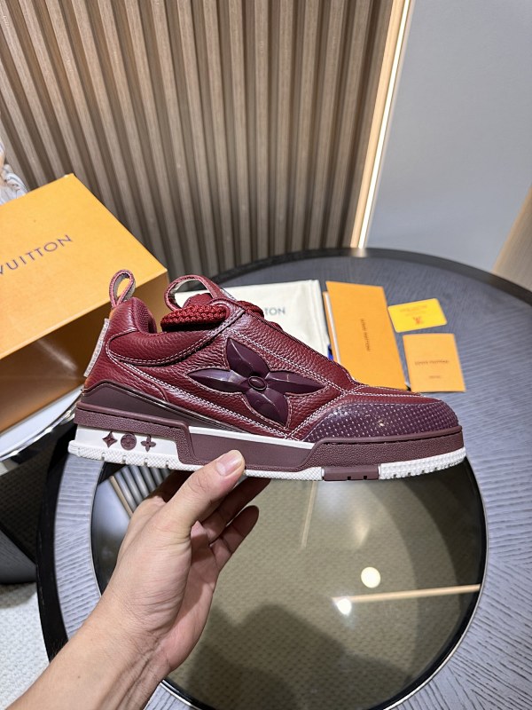 LOUIS VUITTON L@V Skate (6)