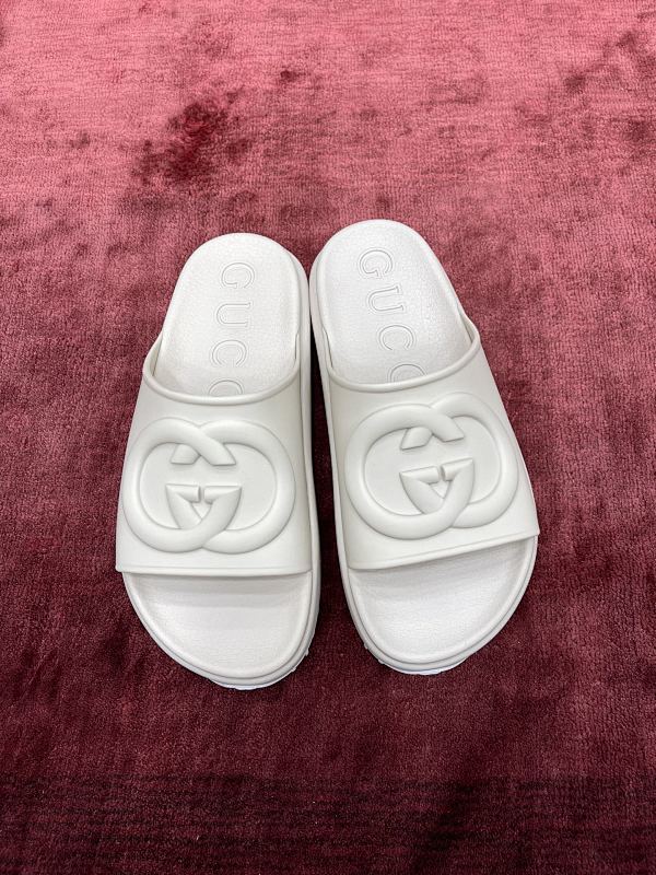 GUCCI SHOES (157)