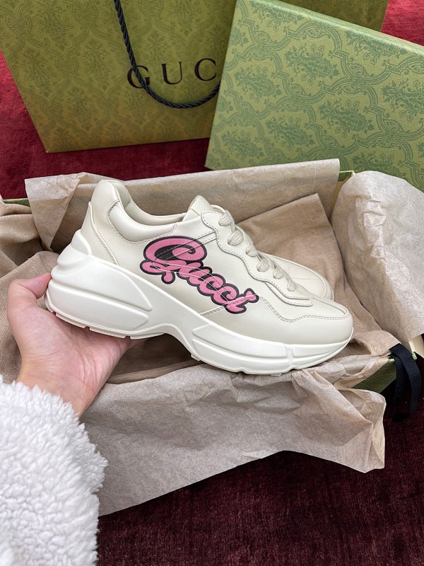 GUCCI SHOES (31)