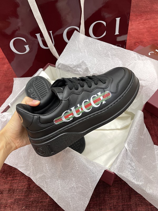 GUCCI SHOES (113)