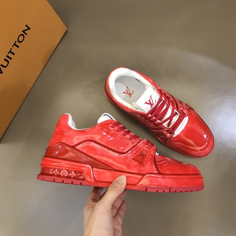 LOUIS VUITTON L@V Sneakers (4)